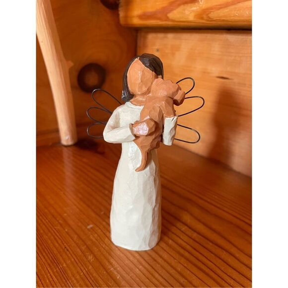Angel Figurine - Picture 1 of 3